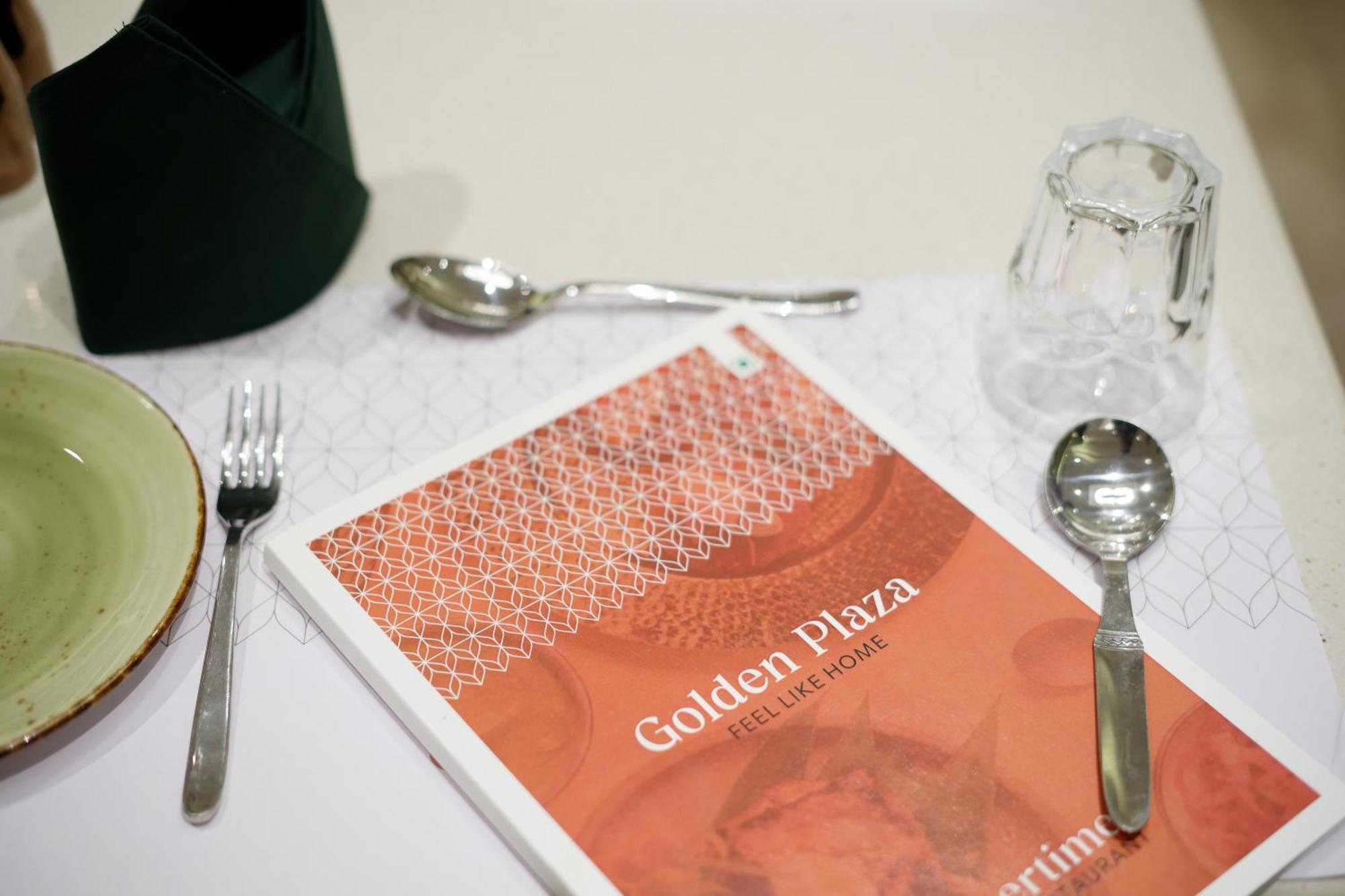 Golden Plaza Hotel Ahmedabad Exterior foto
