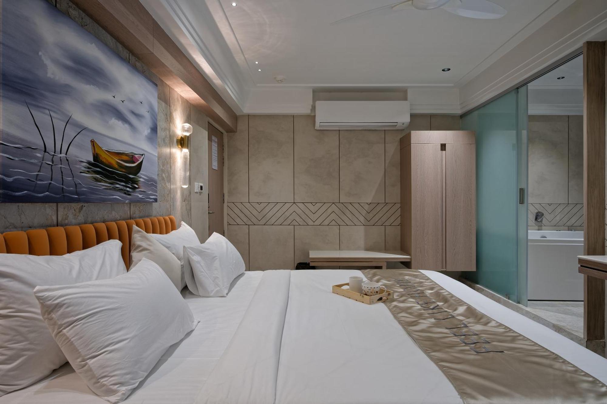 Golden Plaza Hotel Ahmedabad Exterior foto
